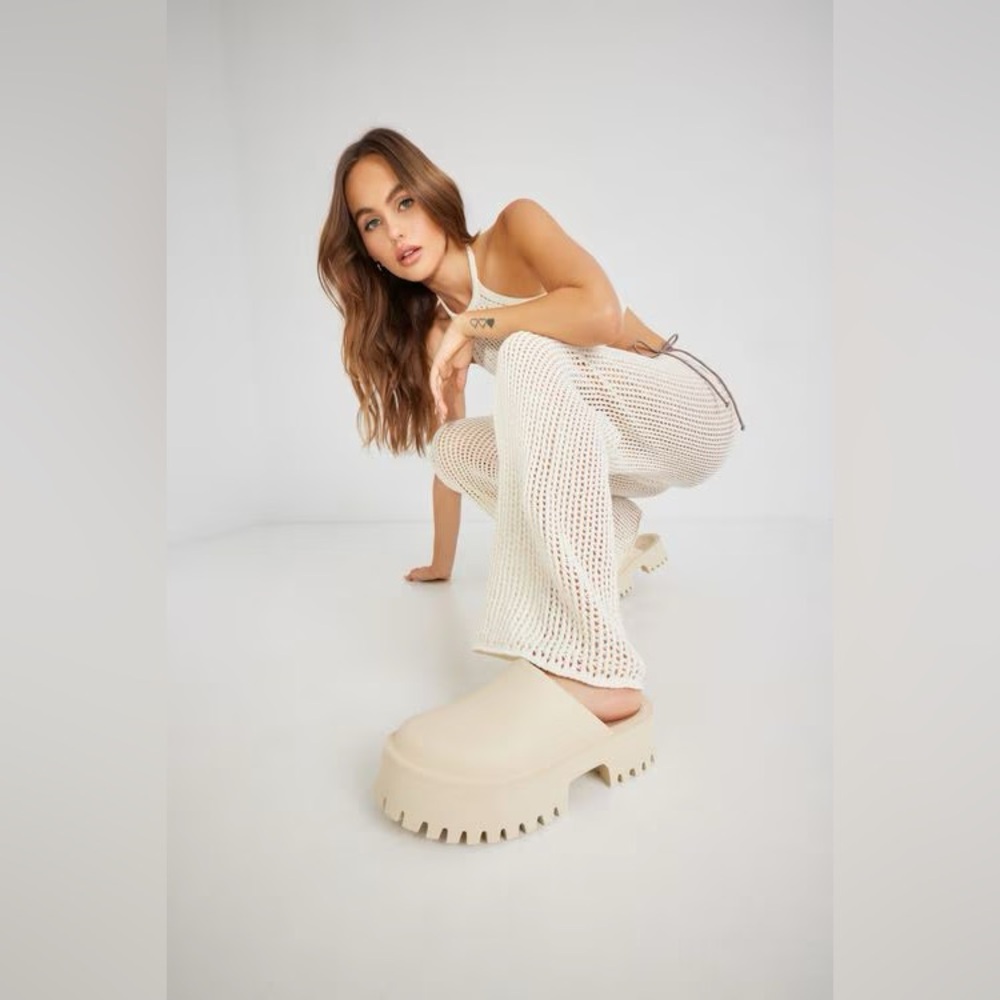 Jeffrey Campbell Cream Chunky Platform Clogs